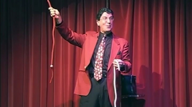 Increíble nudo acrobático con nudo adicional rojo y blanco (trucos e instrucciones en línea) de Daryl - Truco