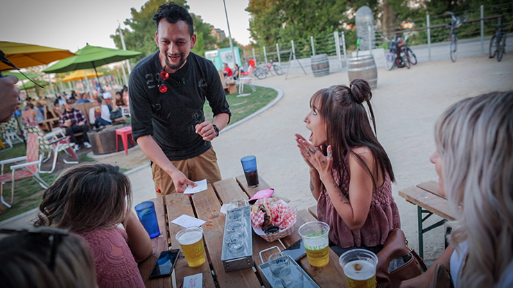 Ultra Monte (trucos e instrucción en línea) por DARYL - Truco