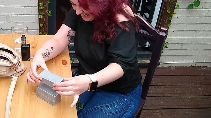 The Baffling Blocks de Alan Wong y Ashton Carter - Truco