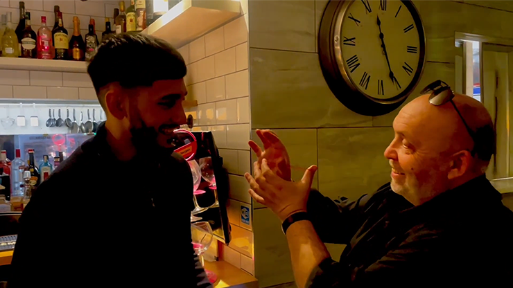 Esposas de Fox (trucos e instrucciones en línea) por Wayne Fox - Truco