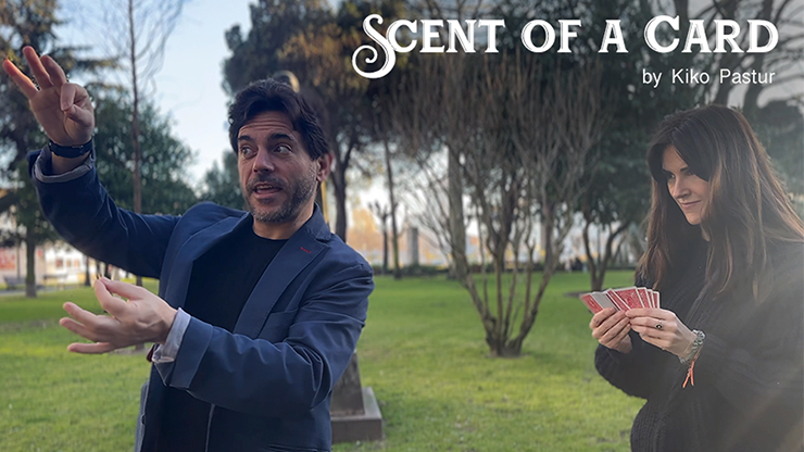 SCENT OF A CARD de Kiko Pastur & Invisible Compass vídeo DESCARGAR