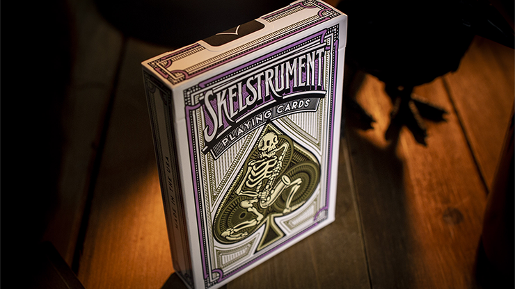 Naipes Skelstrument impresos por US Playing Card 