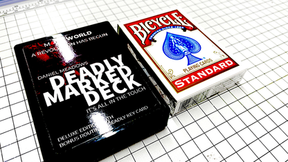 DEADLY MARKED DECK BLUE BICYCLE (trucos e instrucciones en línea) de MagicWorld - Truco 
