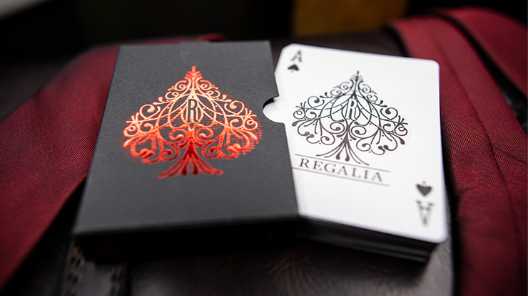 Regalia Red Playing Cards (Signature Edition) de Shin Lim