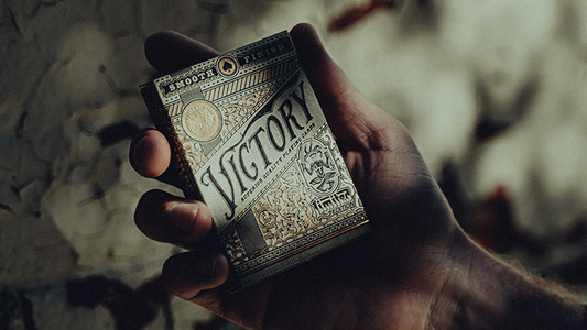 Victory Playing Cards de Joker and the Thief Playing Card Co.